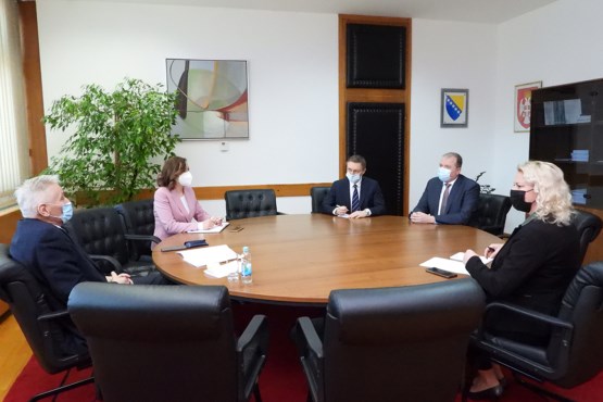 Predsjedavajući Doma naroda dr. Nikola Špirić primio u nastupnu posjetu nerezidentnog ambasadora Republike Litvanije u BiH